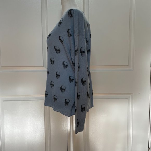 Skull Cashmere Mia V-Neck Skull Print Cashmere Sweater - Picture 3 of 8